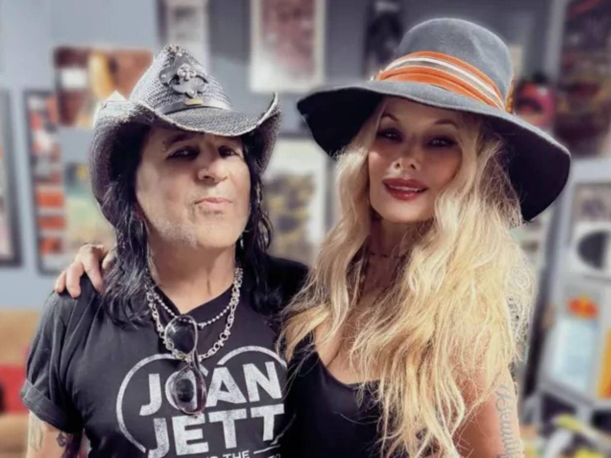 Prometida del cantante Taime Downe desapareció tras caer de un crucero al mar