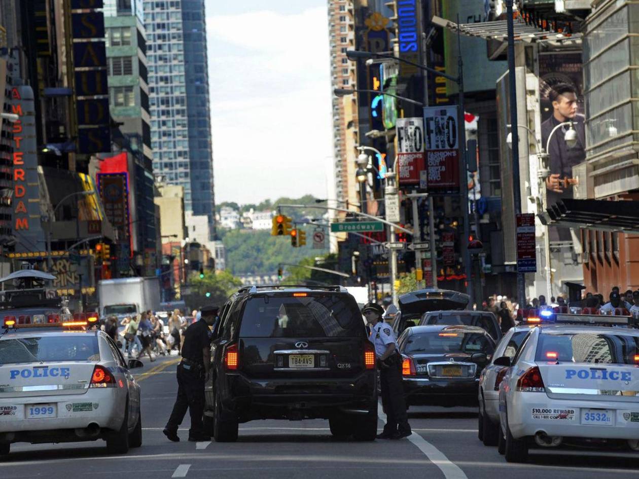 Adolescente protagoniza tiroteo en Time Square en Nueva York; hay tres heridos