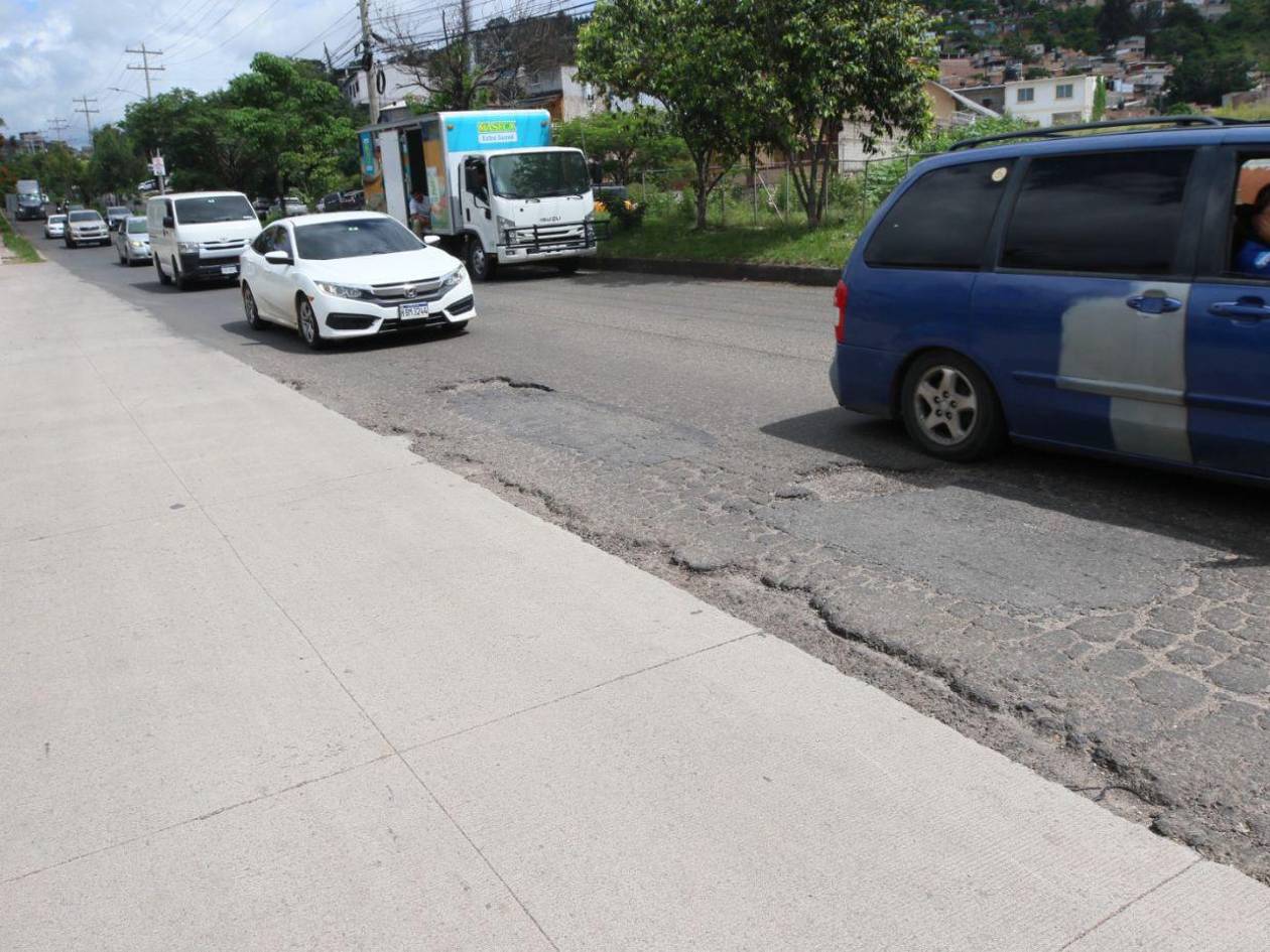 Se intensifican baches a lo largo del Anillo periférico en Tegucigalpa