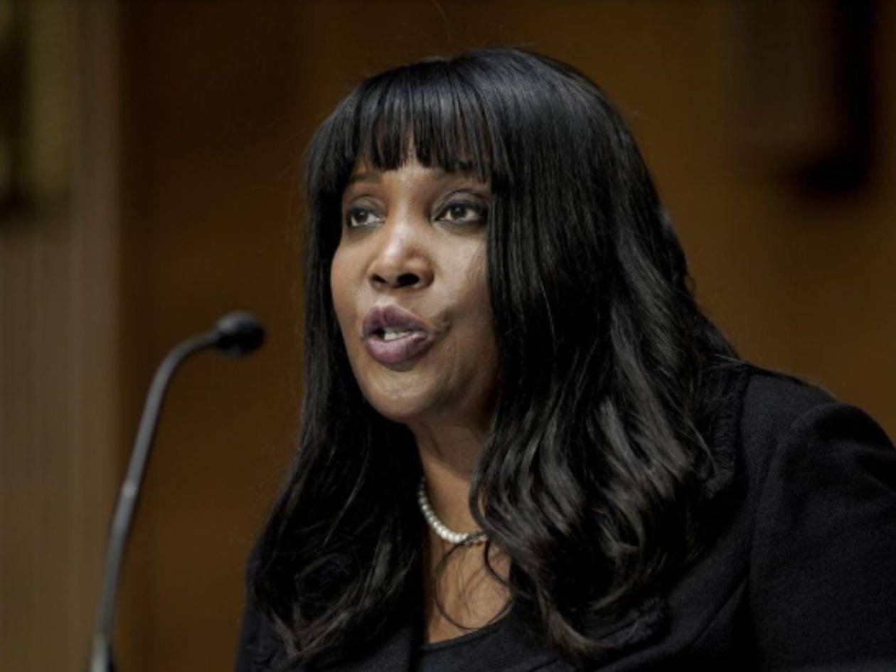 Lisa Cook, gobernadora de la FED, presentará demanda contra Trump por despido