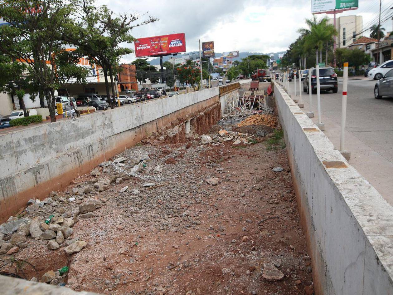Túnel Florencia del bulevar Suyapa sigue paralizado en 57.8% de avance físico
