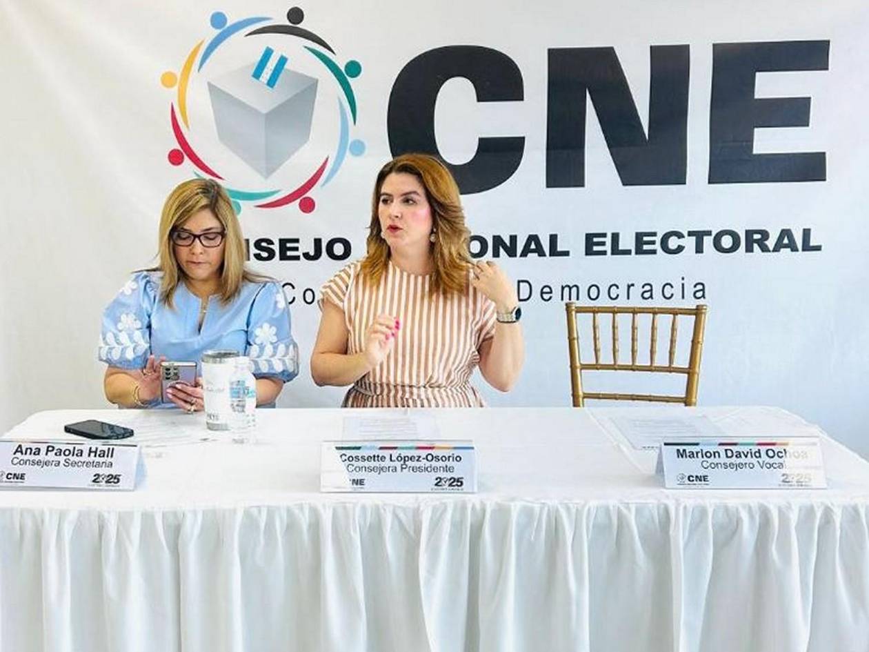 Cossette López tras ausencia de Ochoa en recepción de ofertas: La silla vacía habla por sí sola