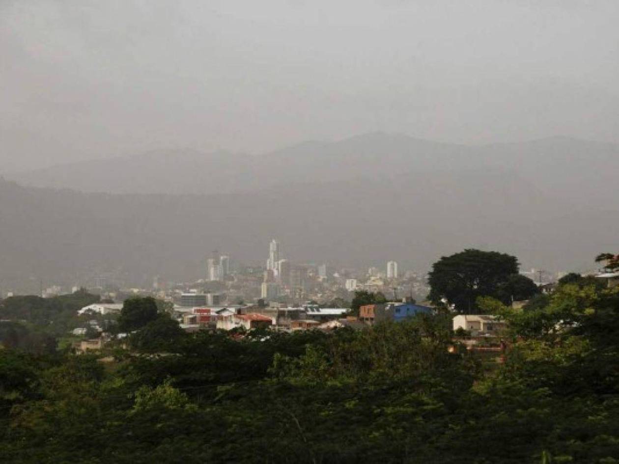 Polvo del Sahara y lluvias leves afectarán este jueves el oriente y norte del país