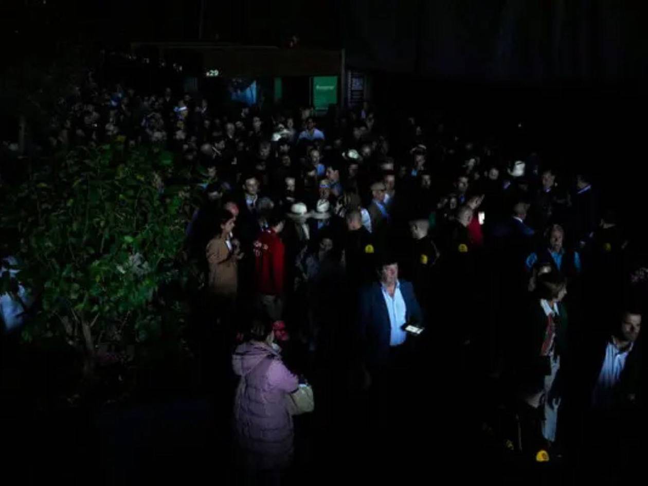 Más de 10 horas en oscuridad: así vivieron España y Portugal un apagón masivo