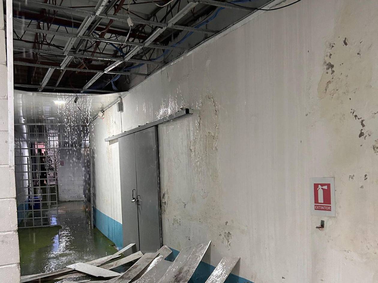 Camerinos del Chelato Uclés se inundan tras fuertes lluvias en Tegucigalpa