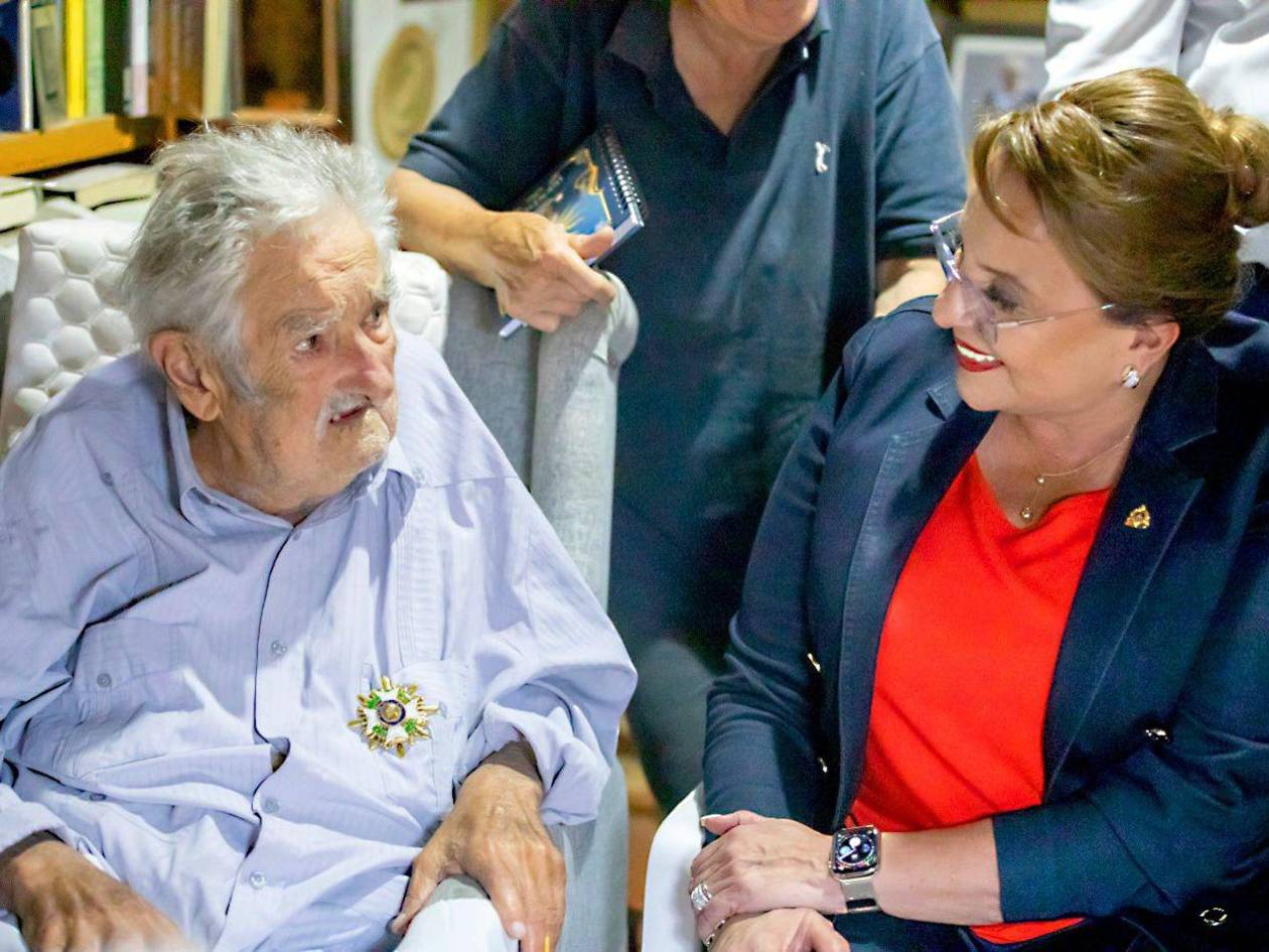 Xiomara Castro se reúne con “Pepe” Mujica en su visita a Uruguay