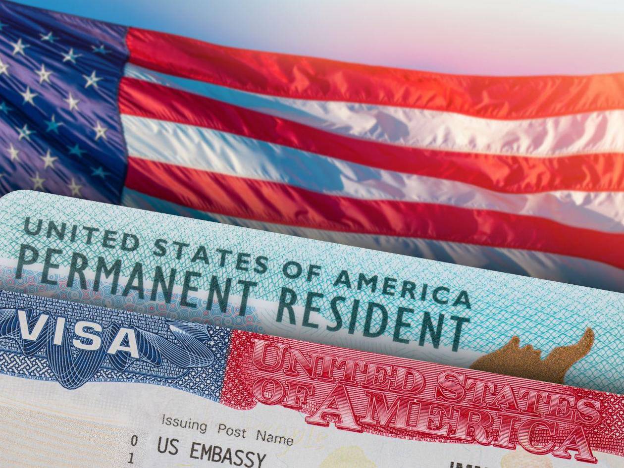 ¿Los migrantes que solicitan la green card están a salvo de la deportación?