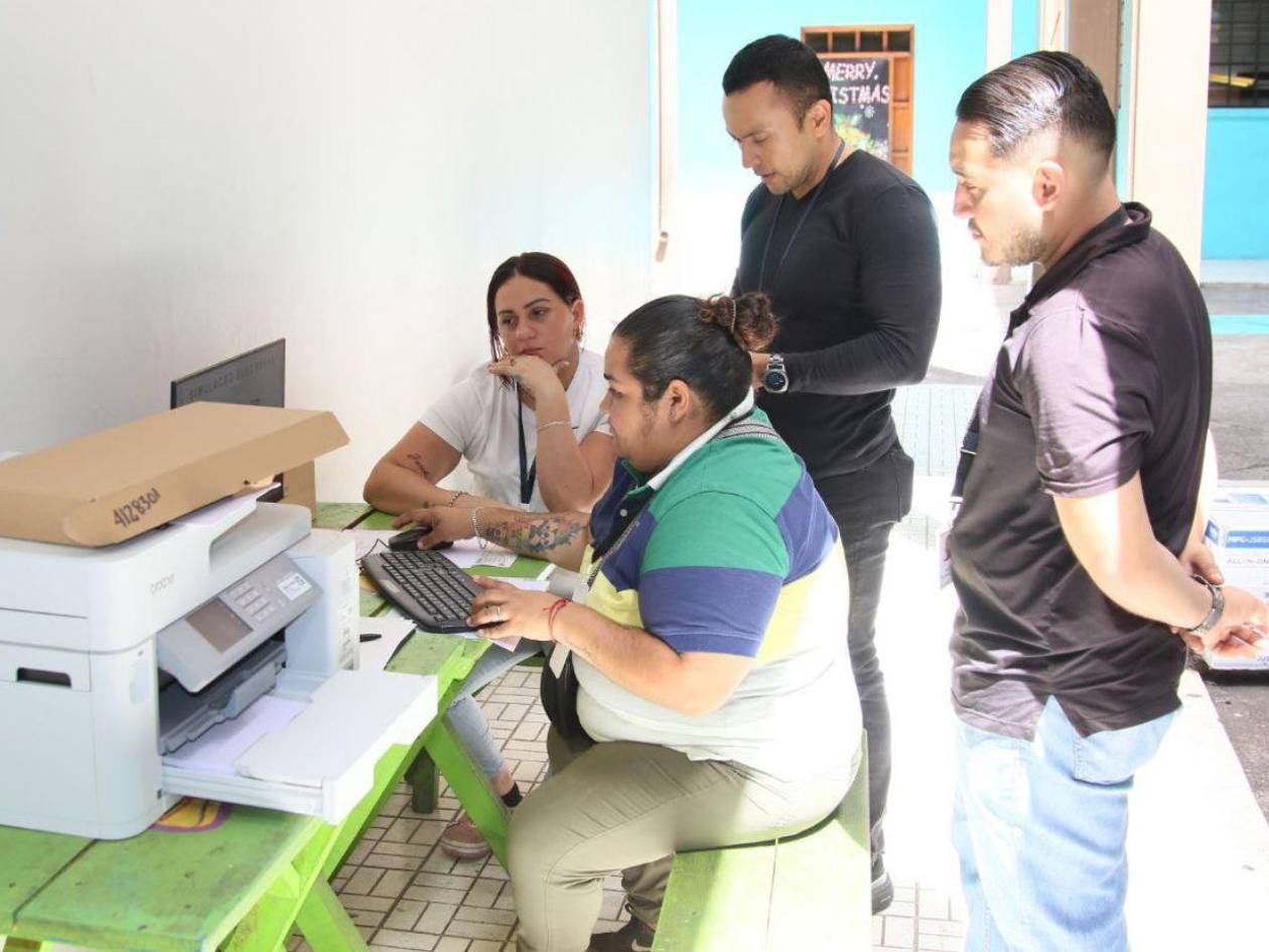 Reportan anomalías en simulacro electoral en el Distrito Central y hacen llamado a Libre