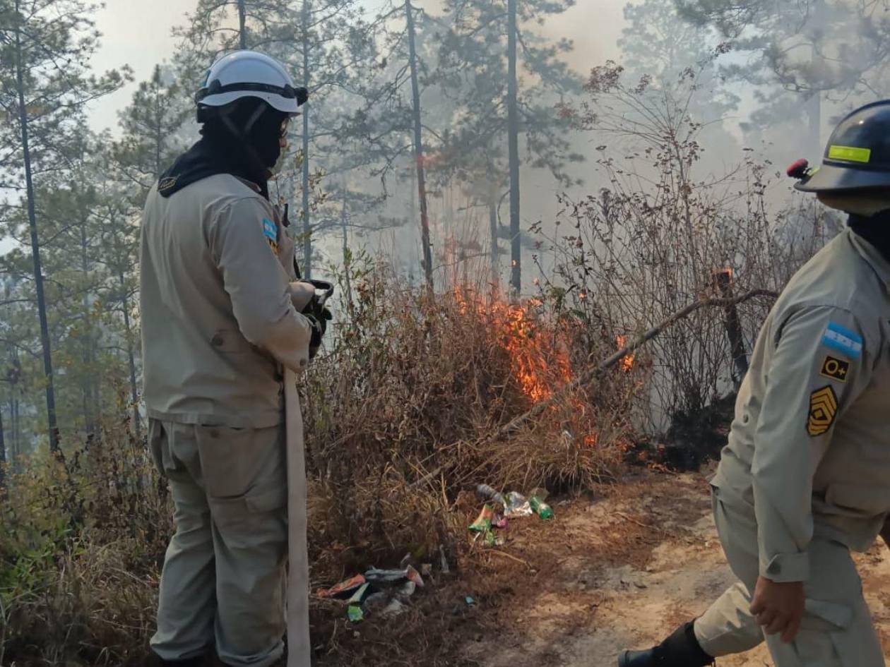 Alrededor de 67 incendios se reportaron en 24 horas en Honduras