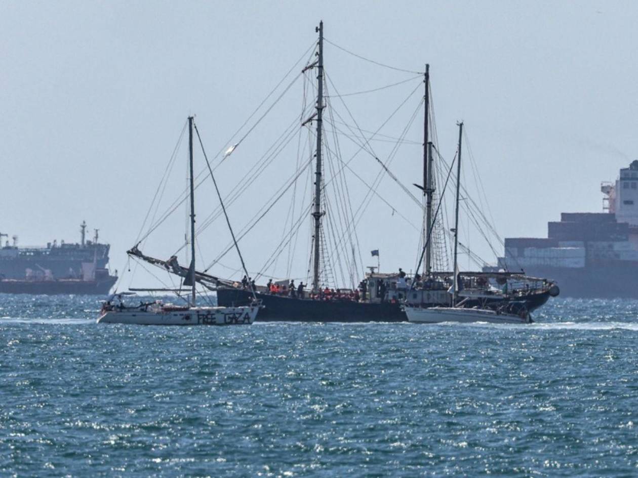 Al menos 450 detenidos en abordaje israelí a Flotilla Sumud, que mantiene barco en altamar
