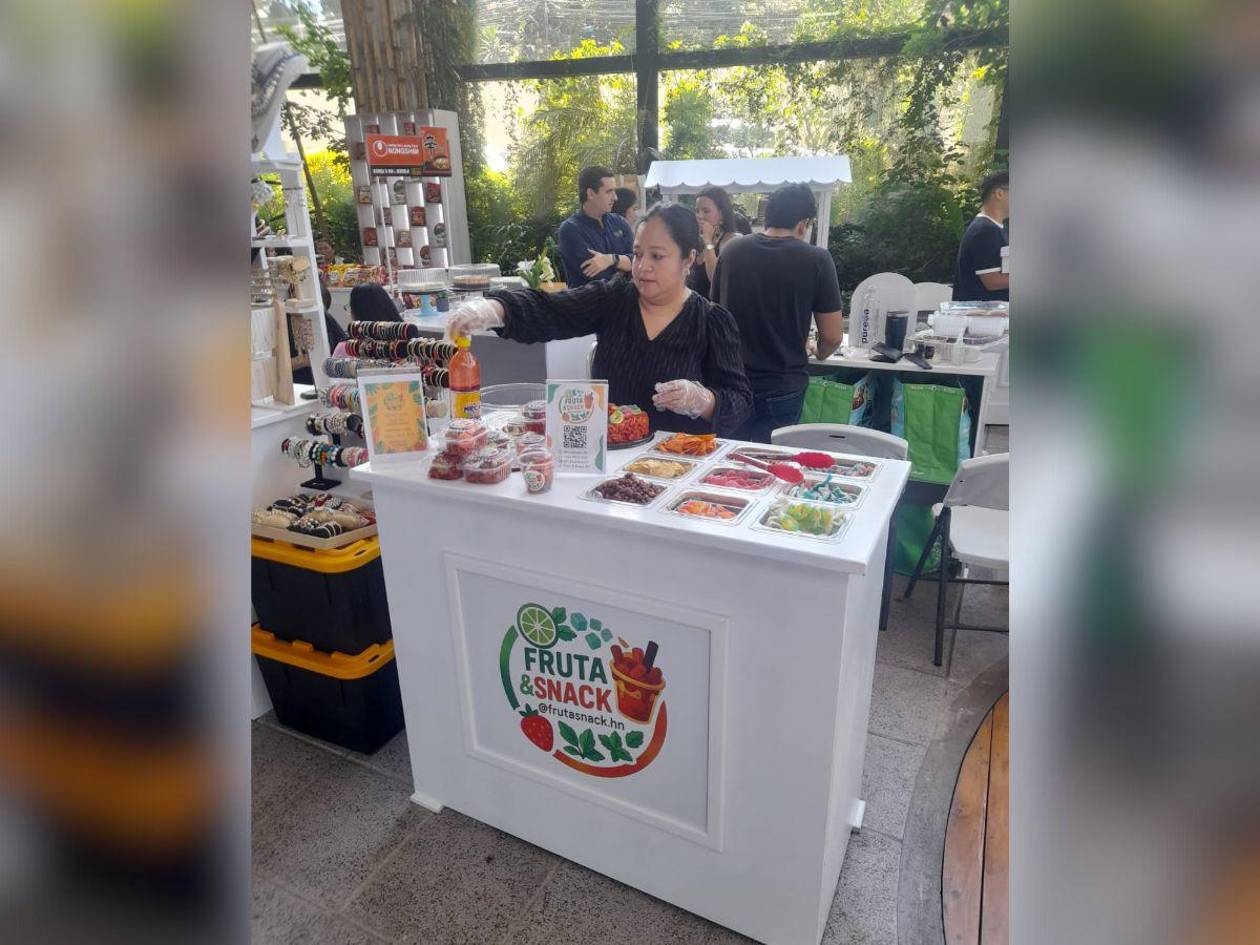 Fruta & Snack HN: el emprendimiento hondureño que convierte los antojos en experiencias