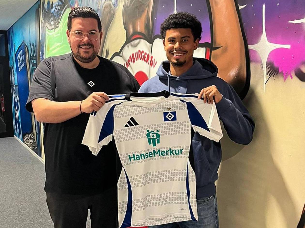 Futbolista hondureño deja el Borussia Dortmund y ficha por histórico club de Alemania