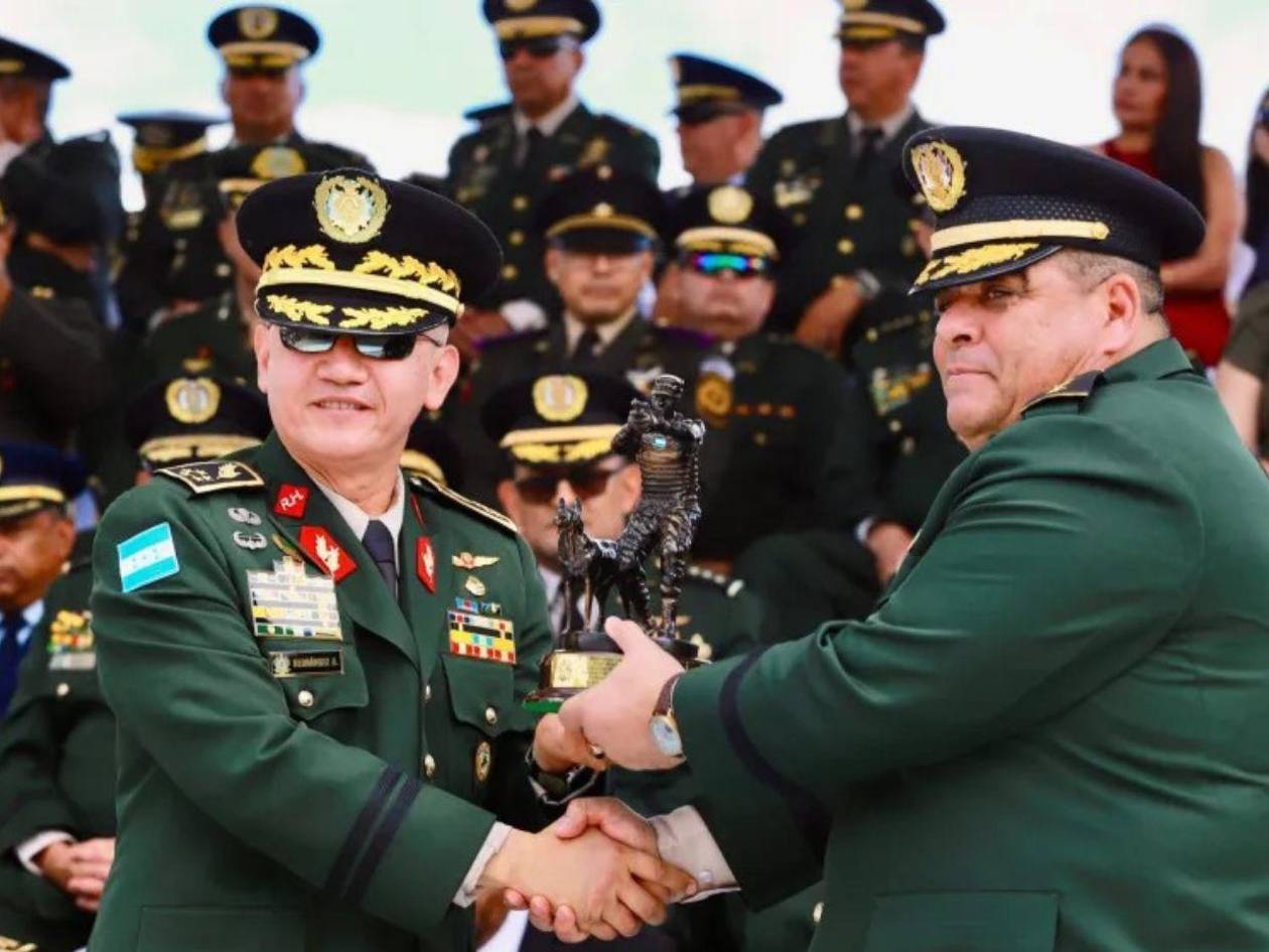General Ramiro Muñoz salió de Honduras con protección de agencias extranjeras