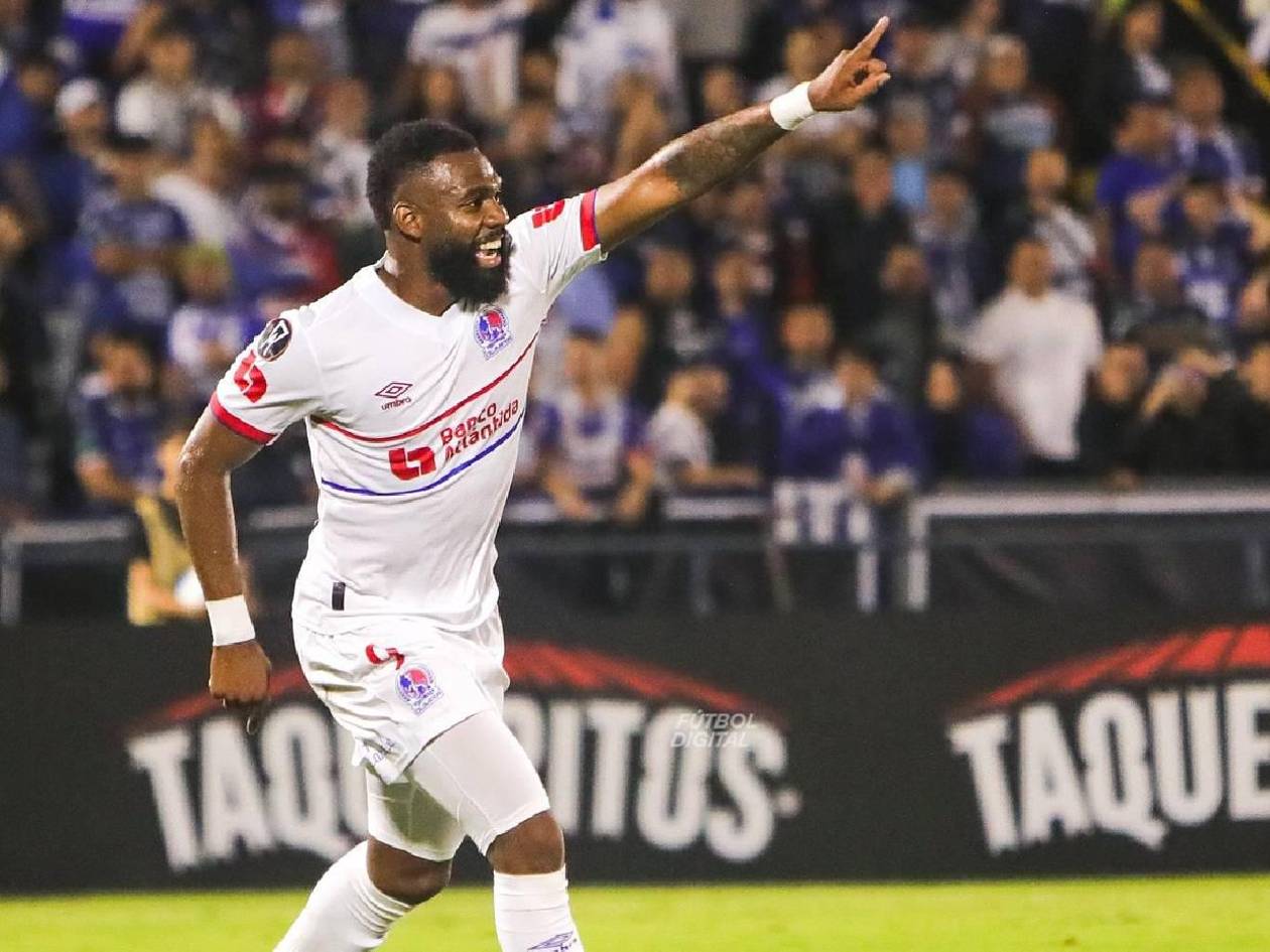 Benguché reacciona tras triunfo de Olimpia ante Cartaginés y admite deseo de jugar en Costa Rica