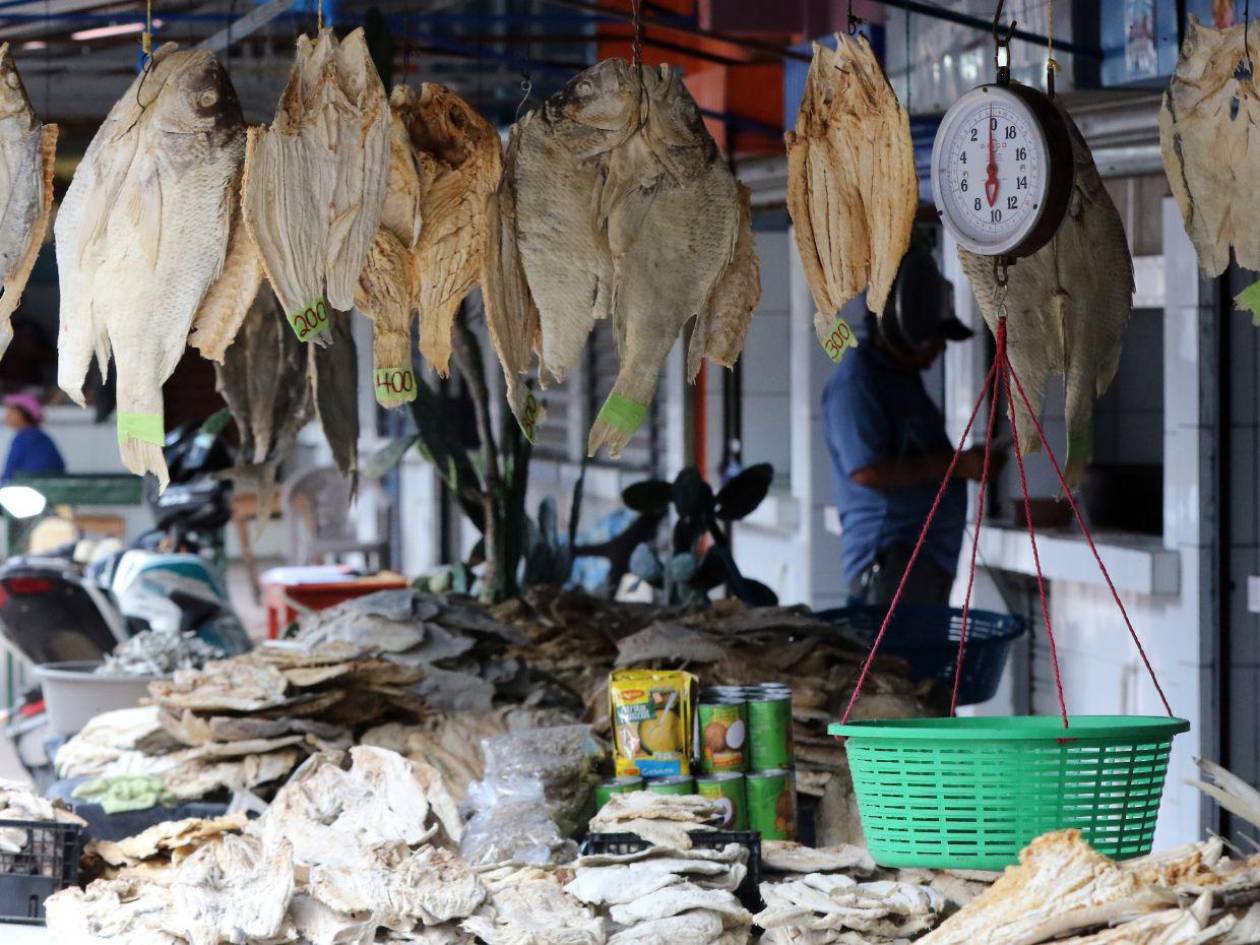 Mercados capitalinos cierran operaciones este viernes; algunos abrirán el sábado