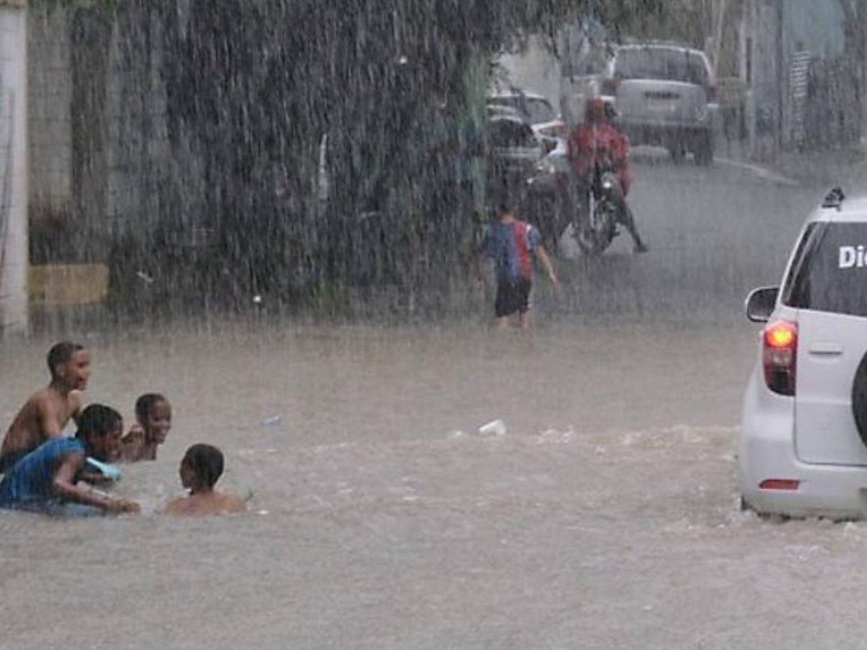 Videos: los primeros daños que está dejando el huracán Melissa a su paso