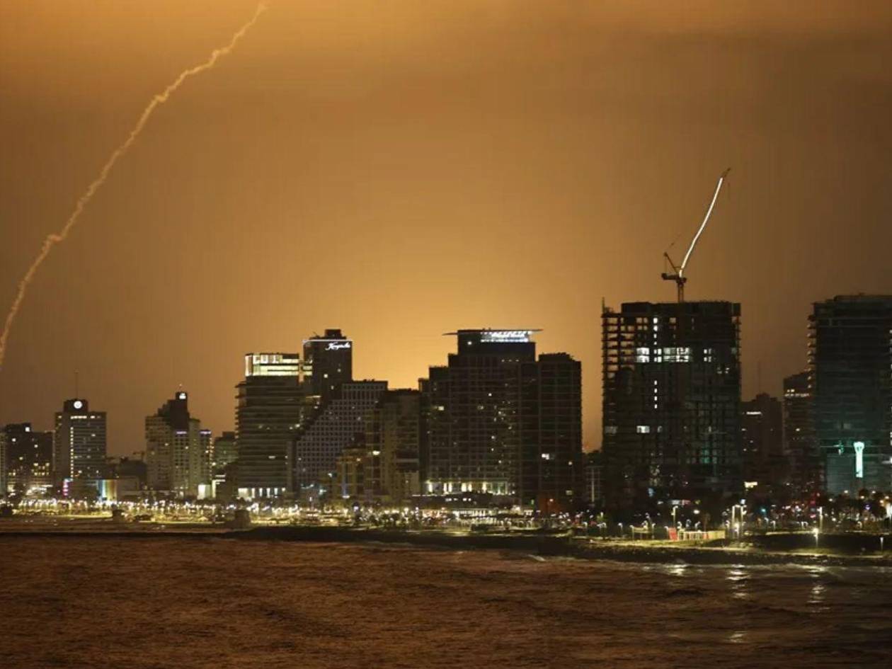 Israel afirma que ha destruido dos tercios de los lanzadores de misiles de Irán