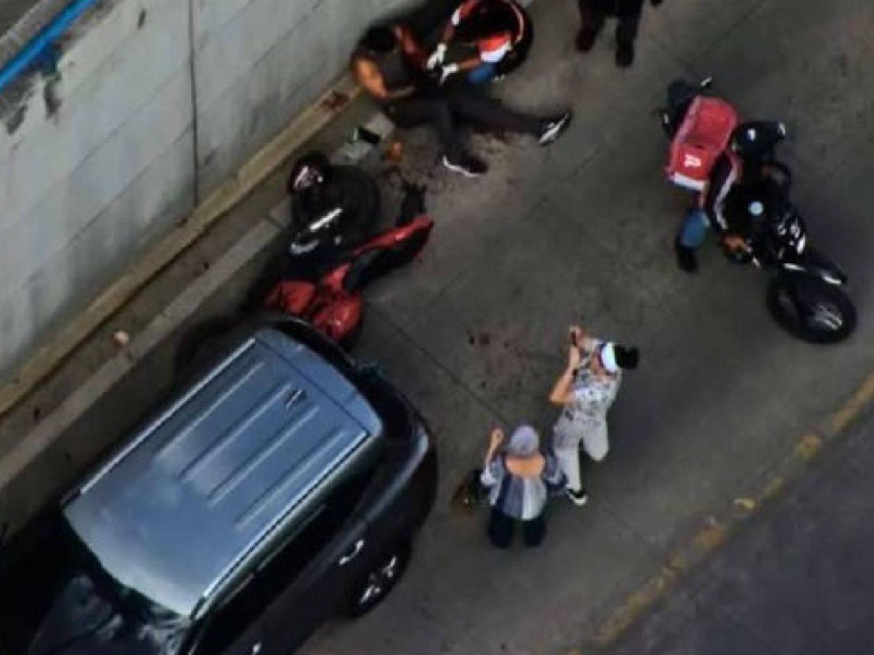 Accidente de tránsito en túnel frente a universidad privada: hay personas heridas