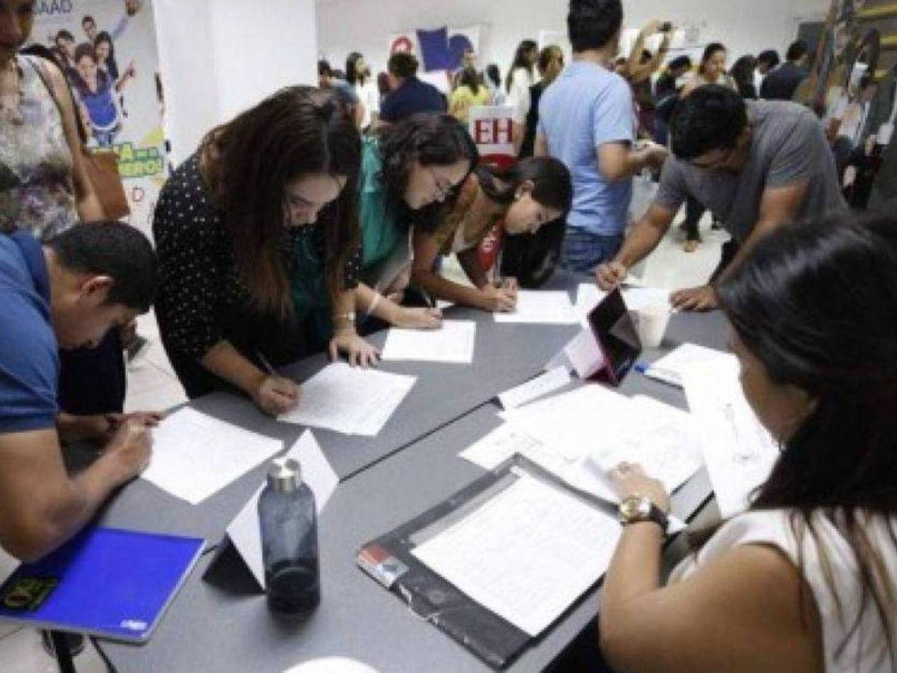 La UPNFM organiza feria de becas para estudios en el extranjero