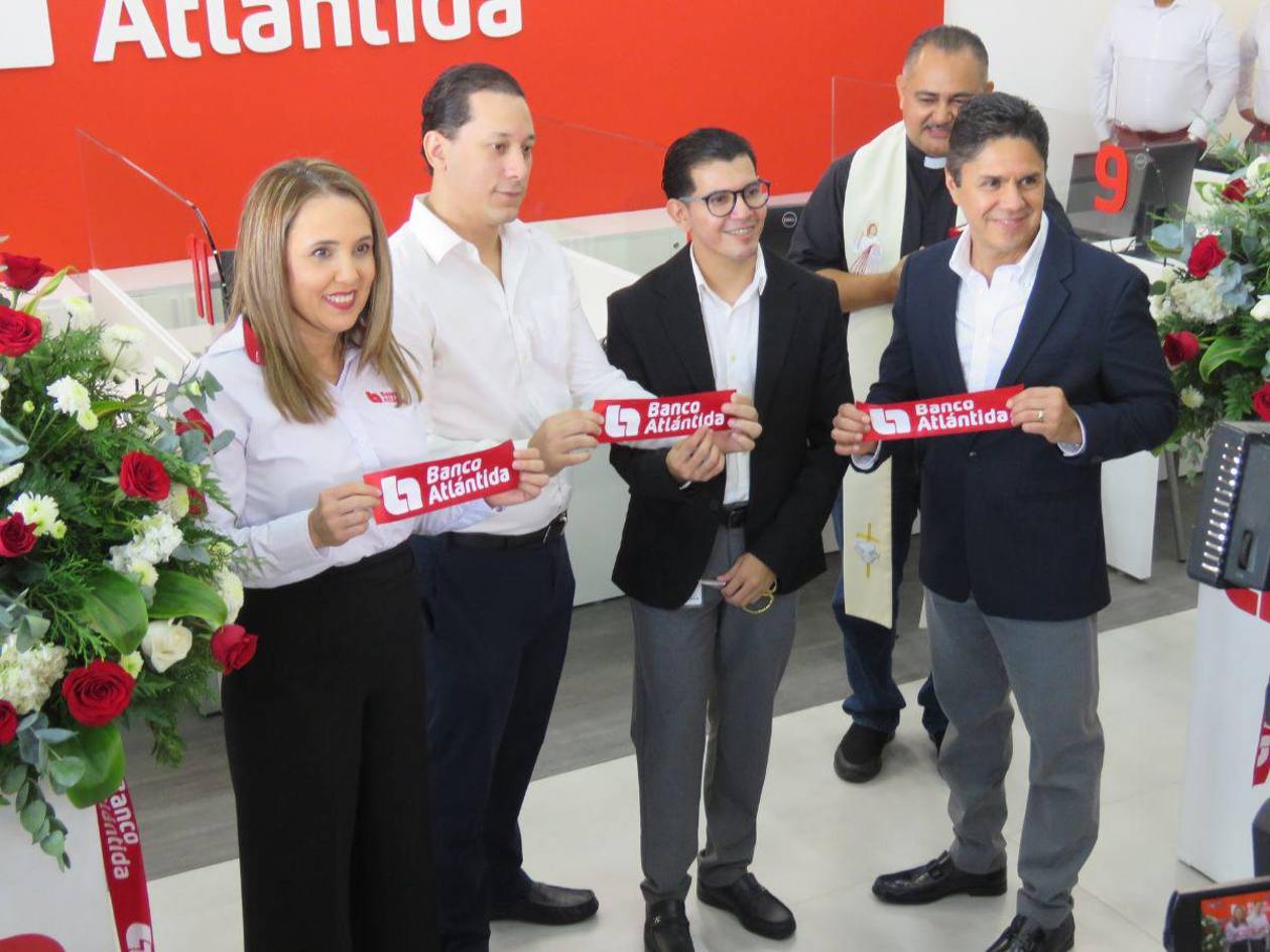 Banco Atlántida inaugura nueva agencia en la Plaza Masdeval, en el Boulevard Mackey, SPS