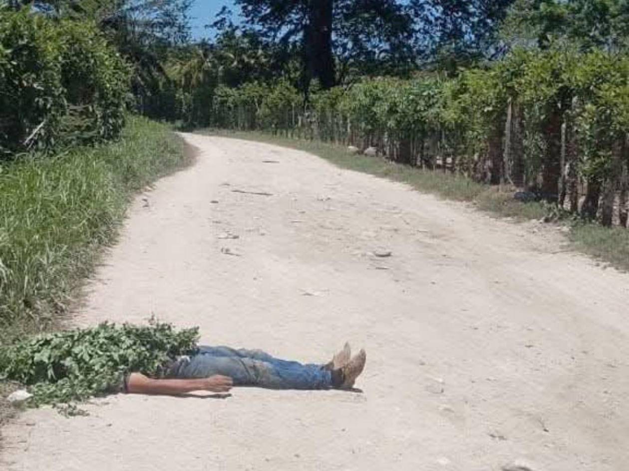 Hallan cadáver de un hombre en carretera de Tegucigalpita, Omoa