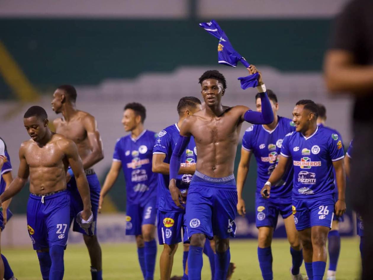 Victoria no cree en nadie y se instala en semifinales de Liga Nacional tras dejar fuera a Marathón