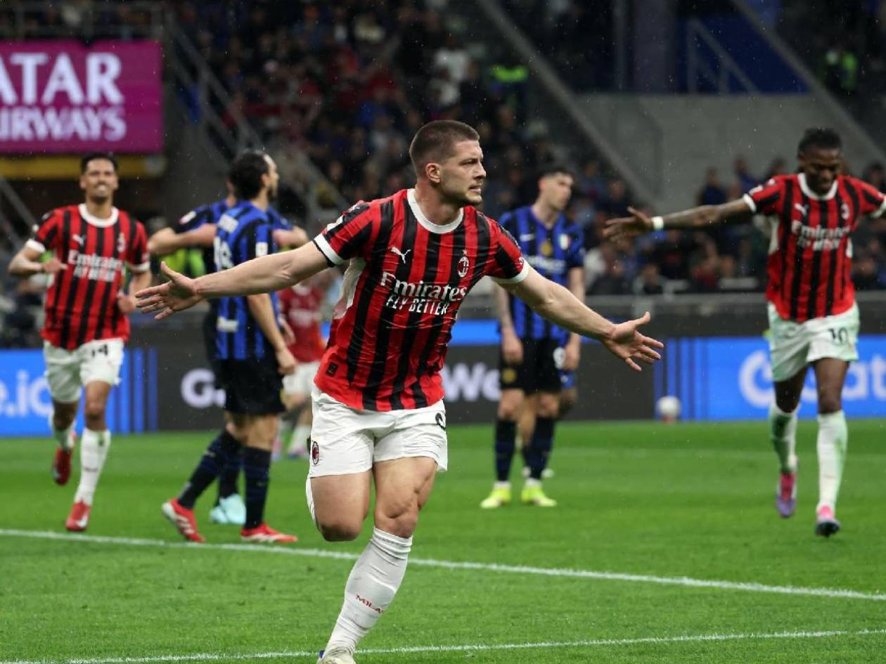 Milan aplastó al Inter y se clasificó a la final de Copa Italia