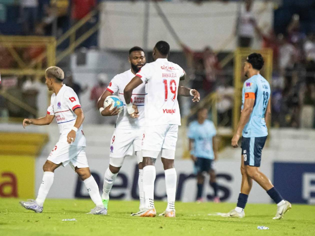 Olimpia gestó épica remontada ante Génesis PN y es nuevo líder del Apertura en Liga Nacional