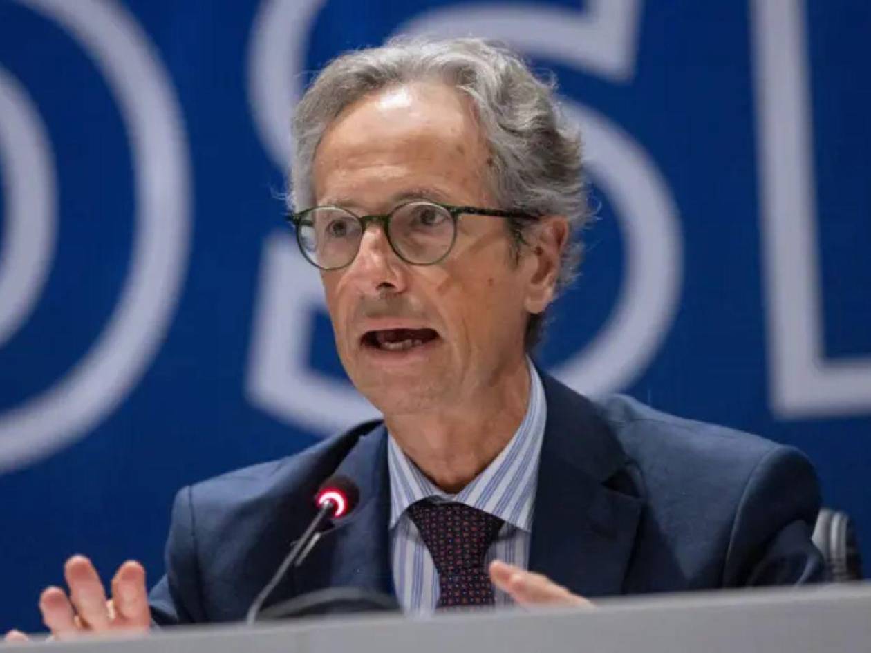 “Los periodistas no son sicarios de la verdad”: advierte presidente de Transparencia Internacional