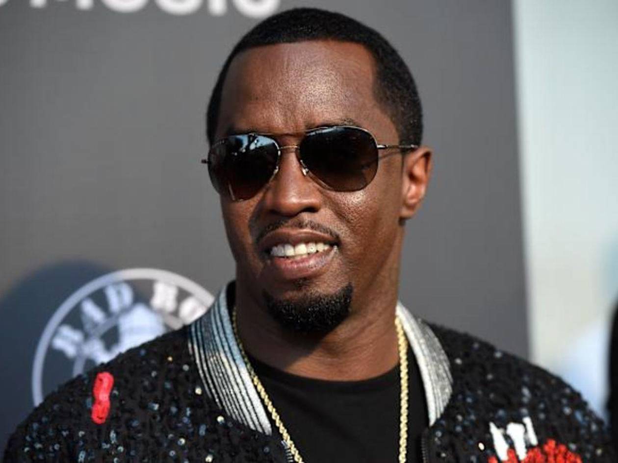 Exnovia de Diddy Combs revela que él le dio $150,000 por un contrato de amor