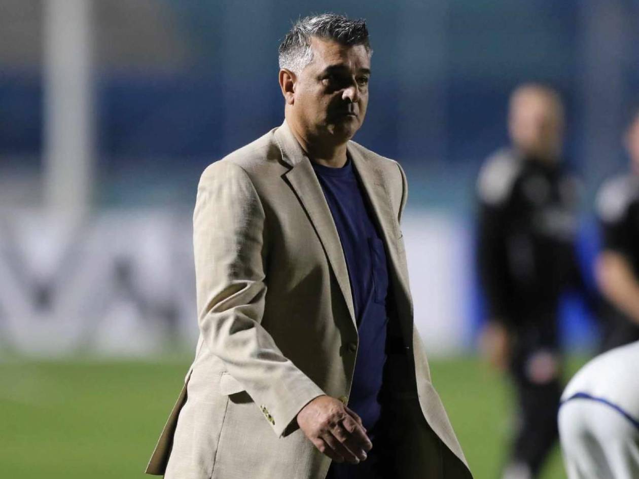 ¿Por qué su hijo y no Ledesma? Diego Vázquez da la cara tras goleada ante Cincinnati