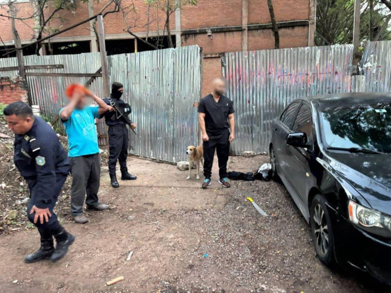 En libertad se defenderá universitario que hirió con machete a celador