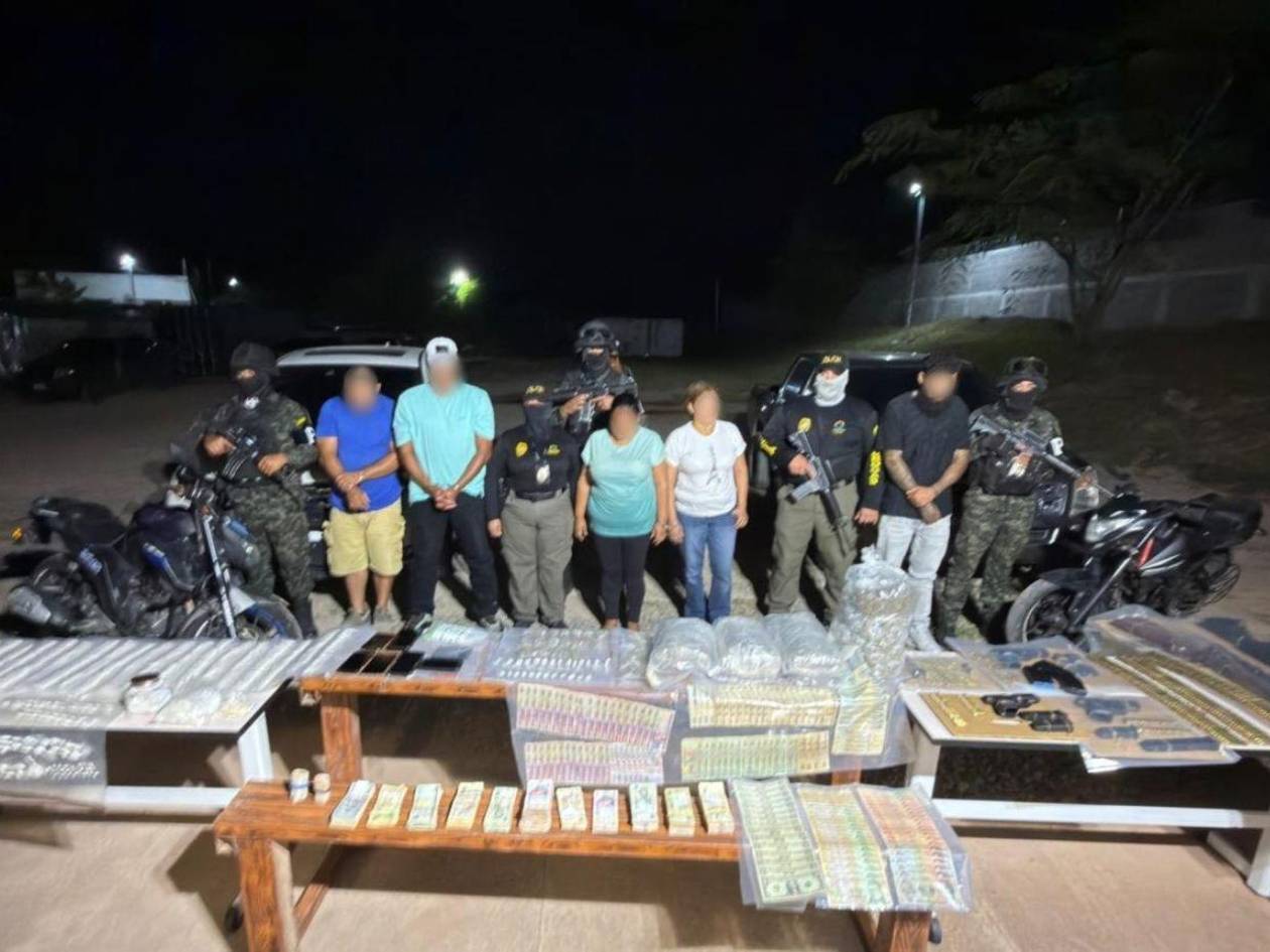 Con drogas, armas y casi medio millón de lempiras detienen a cinco personas en Cedros