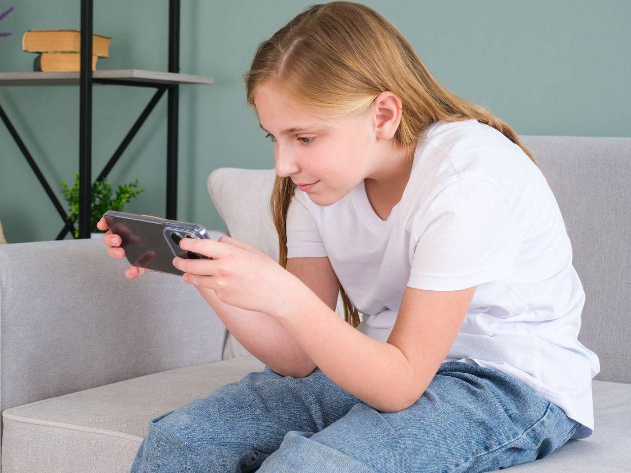 ¿Su hijo tiene mala postura? Corrija el hábito con los consejos de una experta