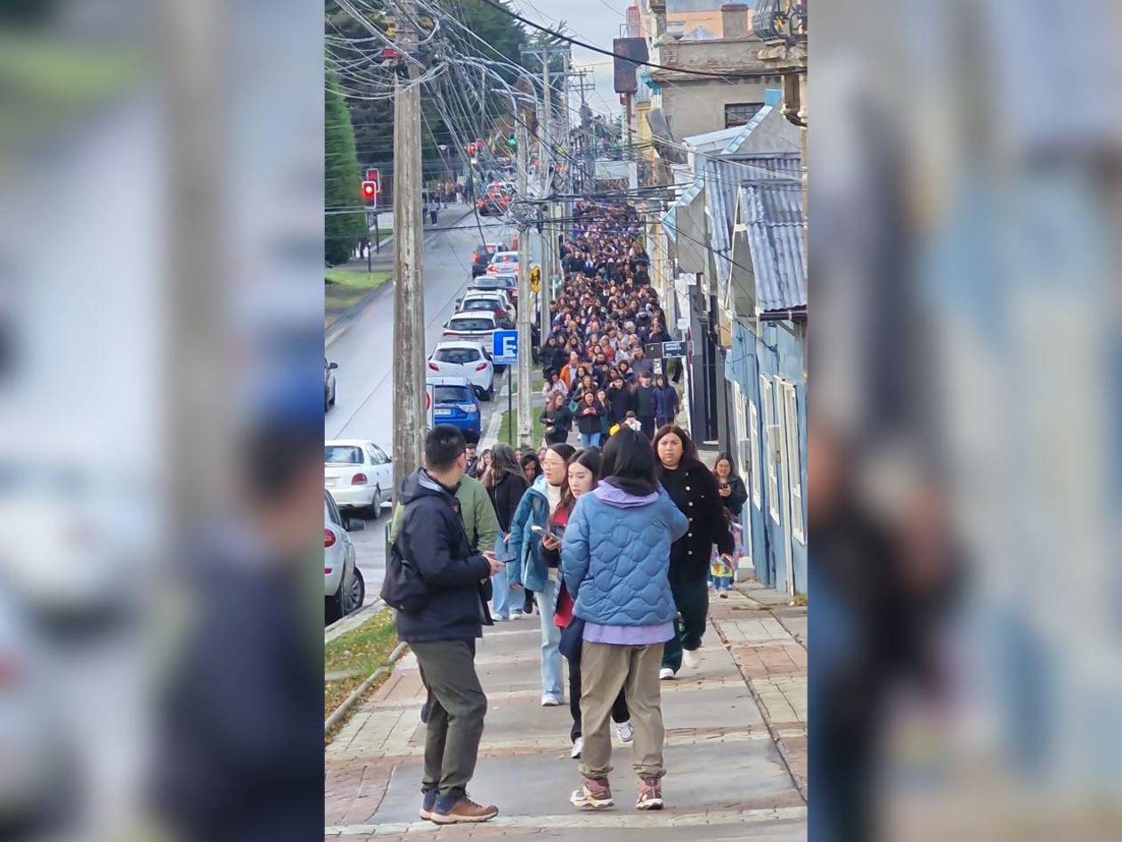 Evacúan a la población del sur de Argentina por terremoto en Chile y alerta de tsunami