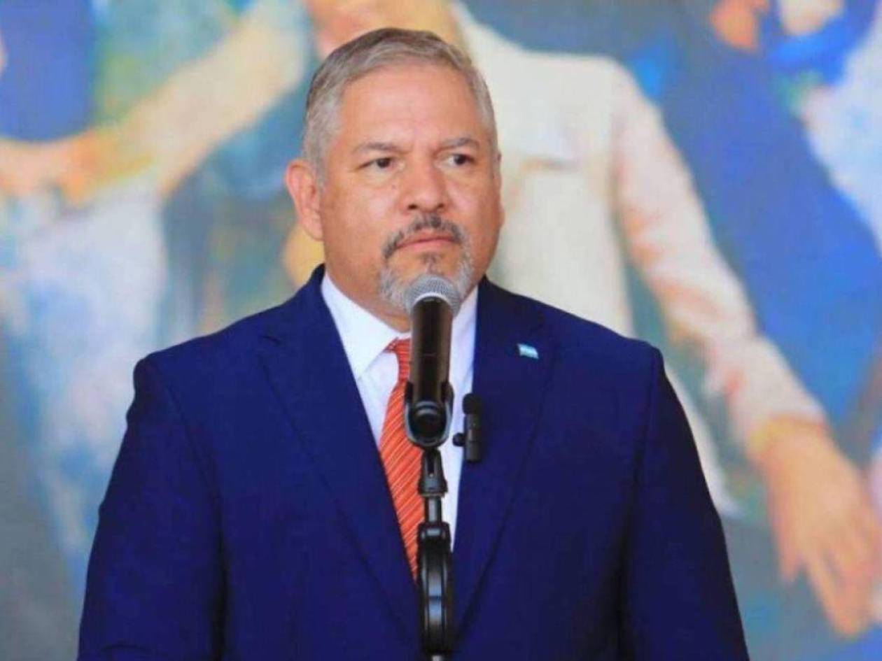 Reina: extensión de Tratado Militar de Palmerola se firmó por un año más