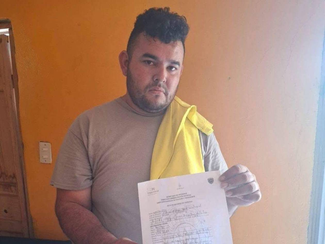 Dos multas le aplicó Tránsito a busero que hacía video en TikTok mientras manejaba