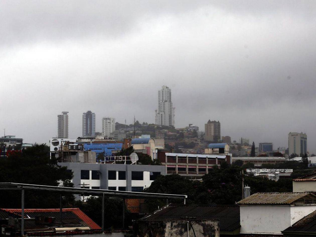 Humedad del Caribe genera lluvias débiles en norte y oriente de Honduras