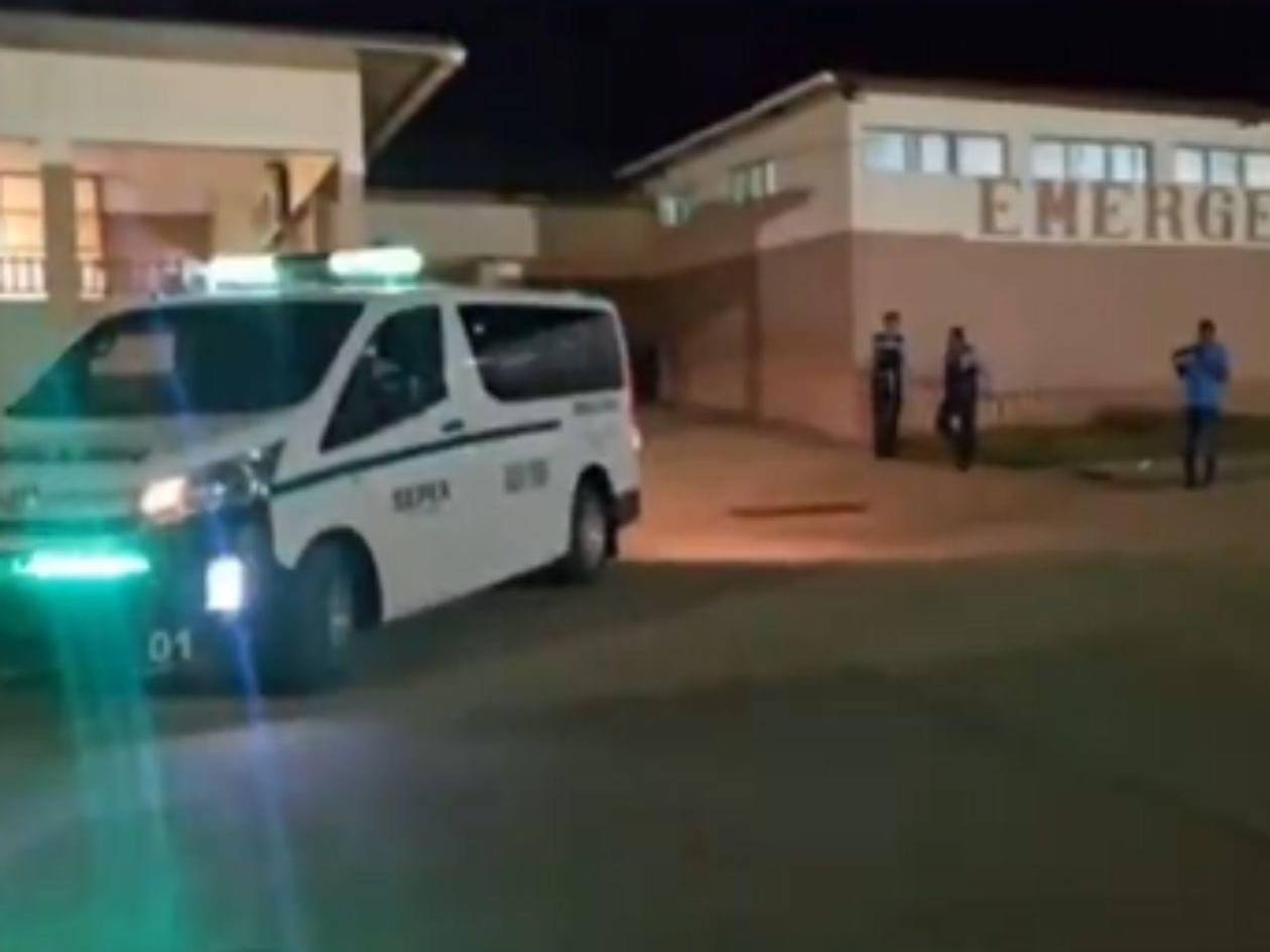 Joven es gravemente herido mientras cargaba en brazos a su hija en Catacamas