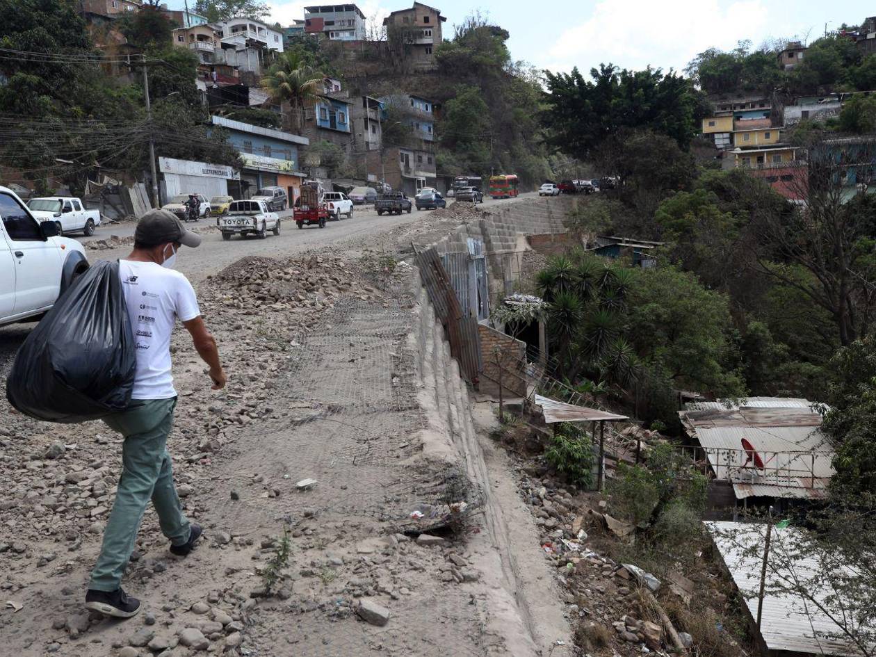 En noviembre finalizaran reparación de la calle a Olancho, según la SIT