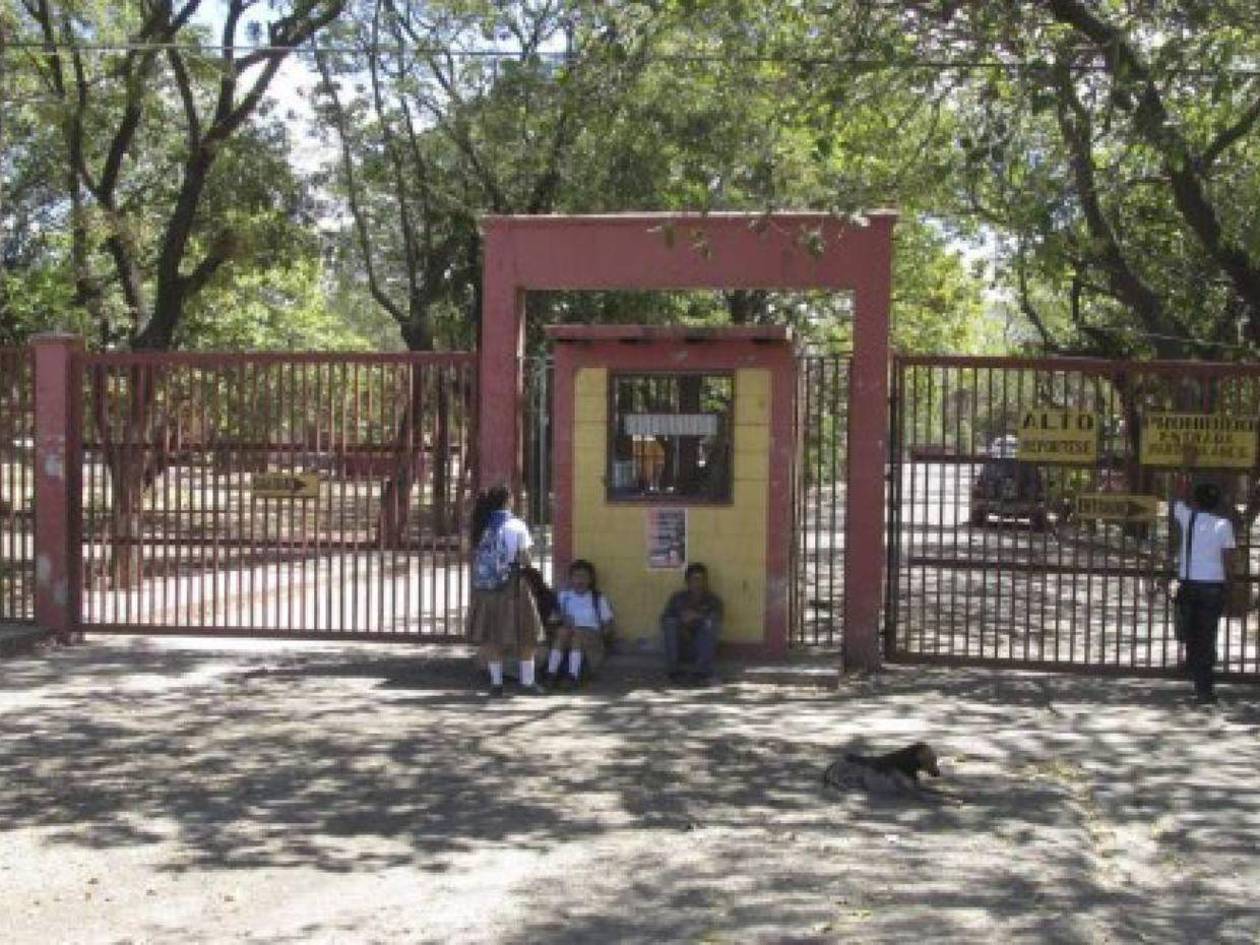 Prohíben usar redes sociales a estudiantes en colegio al sur de Honduras