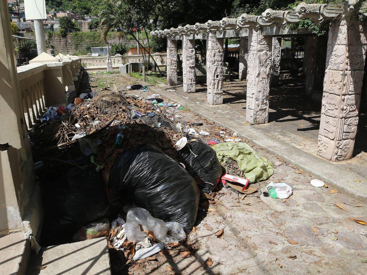 Parque La Concordia, patrimonio de Tegucigalpa, en abandono y en espera de la alcaldía