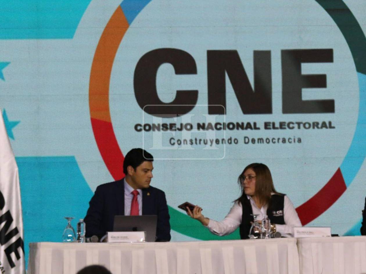 ¿Por qué la página del CNE no se actualiza desde el mediodía de este 1 de diciembre?