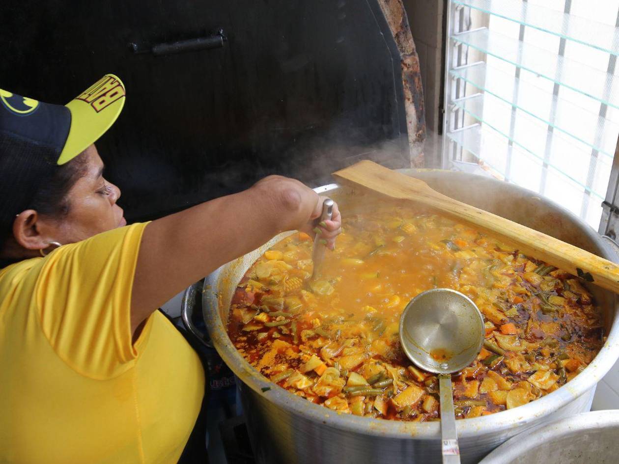 “Hay Buen Gusto para rato”: merendero reabre sus puertas tras voraz incendio