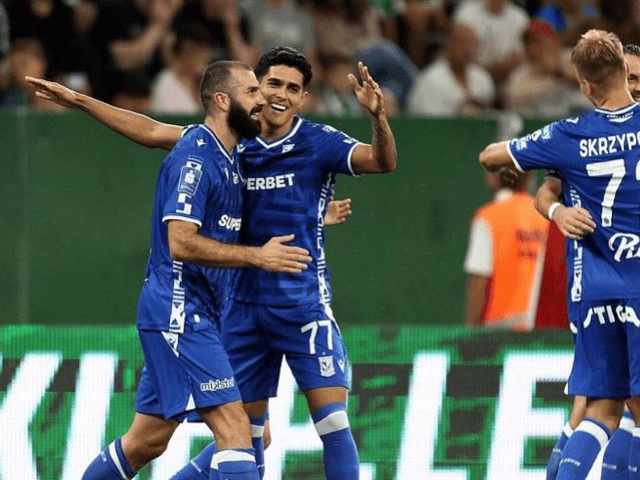 El Lech Poznan de Luis Palma sufren vergonzosa derrota en la Conference League