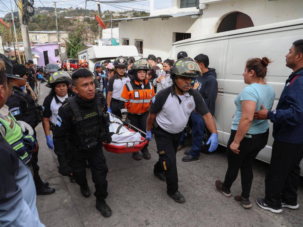 Aumenta a 52 las víctimas de accidente de bus en Guatemala