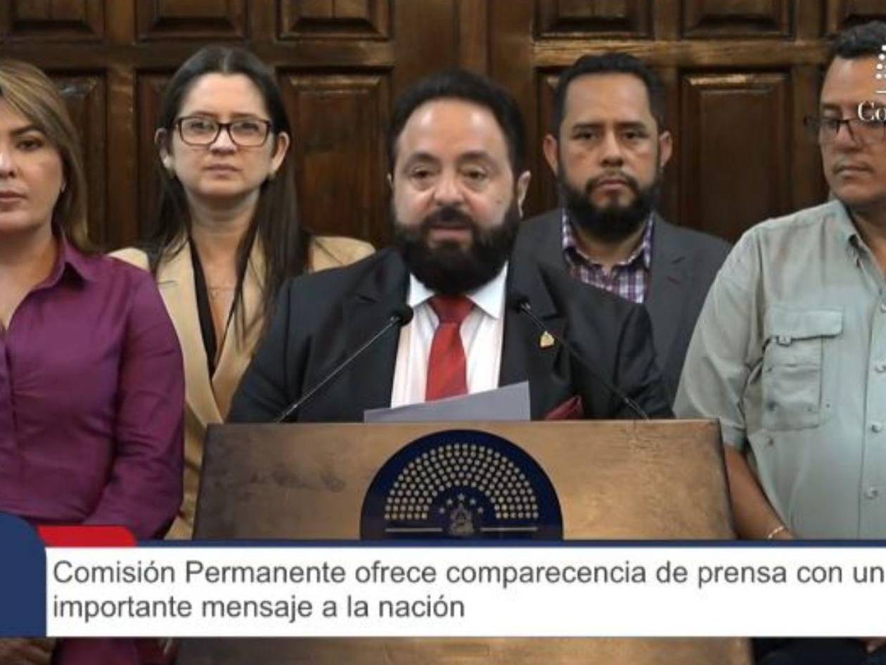 Comisión permanente hace acusación contra Ana Paola Hall y Cossette López; denuncia golpe electoral