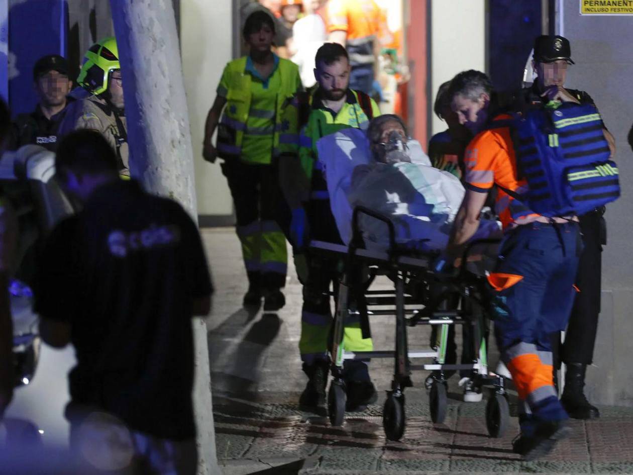 Una persona muerta y 19 heridos deja explosión de tanque de oxígeno en España