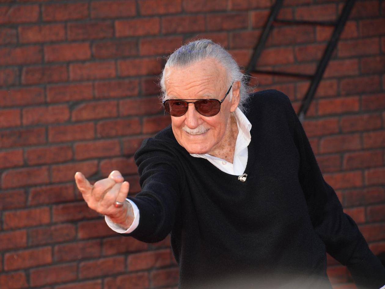 Nuevo documental develaría abusos a Stan Lee en sus últimos años