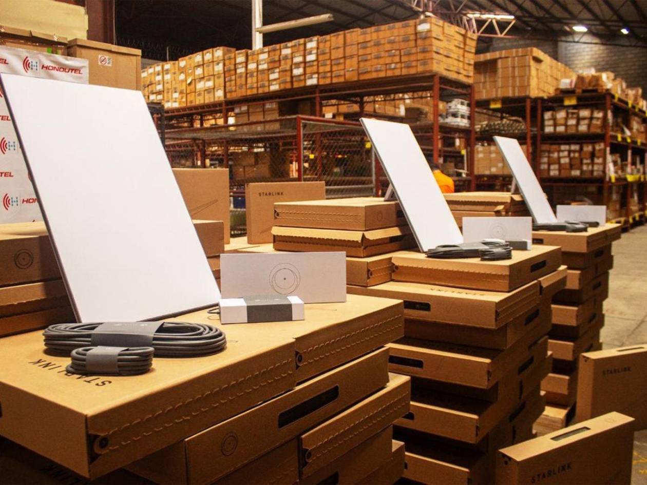 Con antenas de Starlink y fibra óptica ampliarán acceso a internet a centros escolares